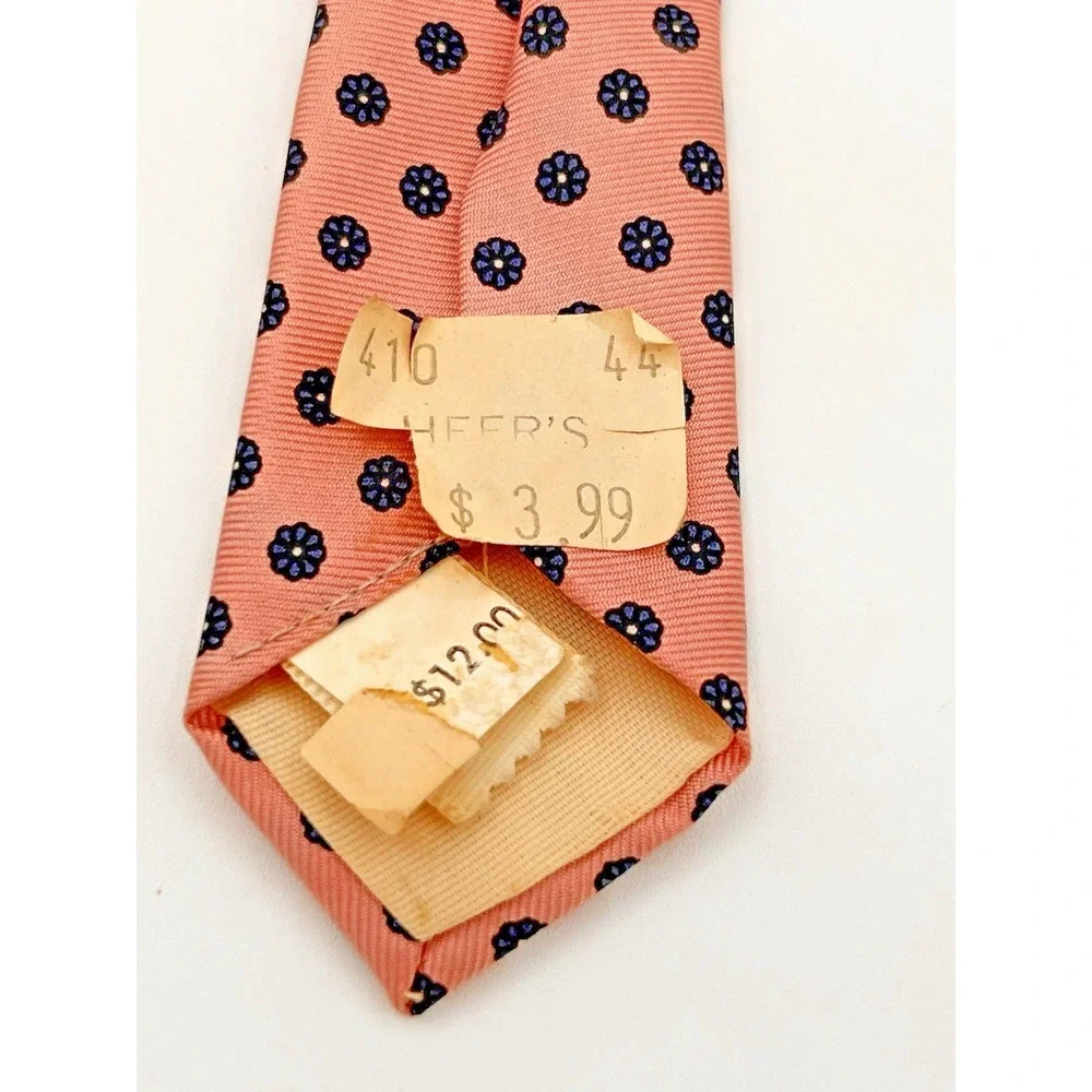 Vintage 100% Silk Pink Floral Men's Neck Tie Robert Stewart 2.75